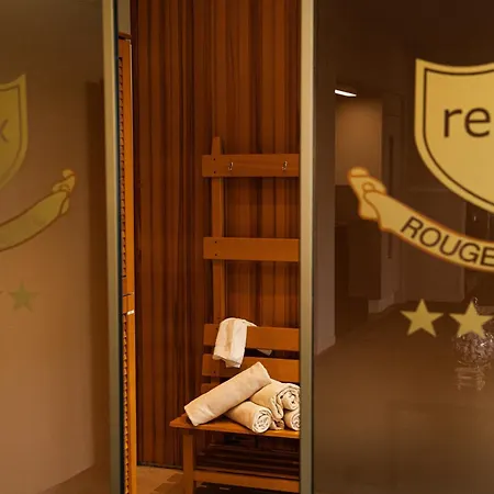 Rouge International Hotel 4*